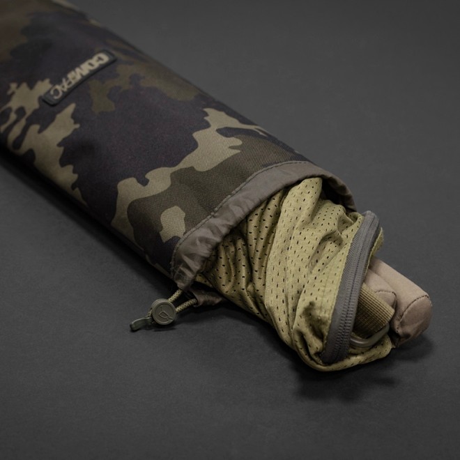 Korda - Compac Stink Sleeve 46in Dark Kamo